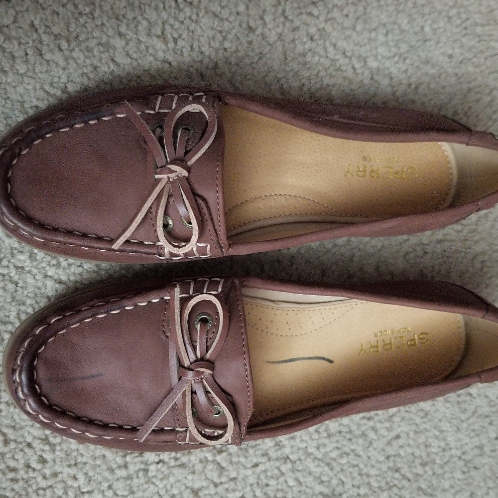 New Sperry Topsiders boat shoe sz 6